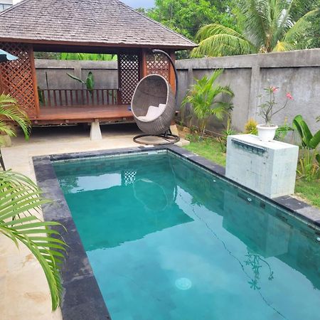 Villa Niang Ando Labuan Bajo Exterior photo