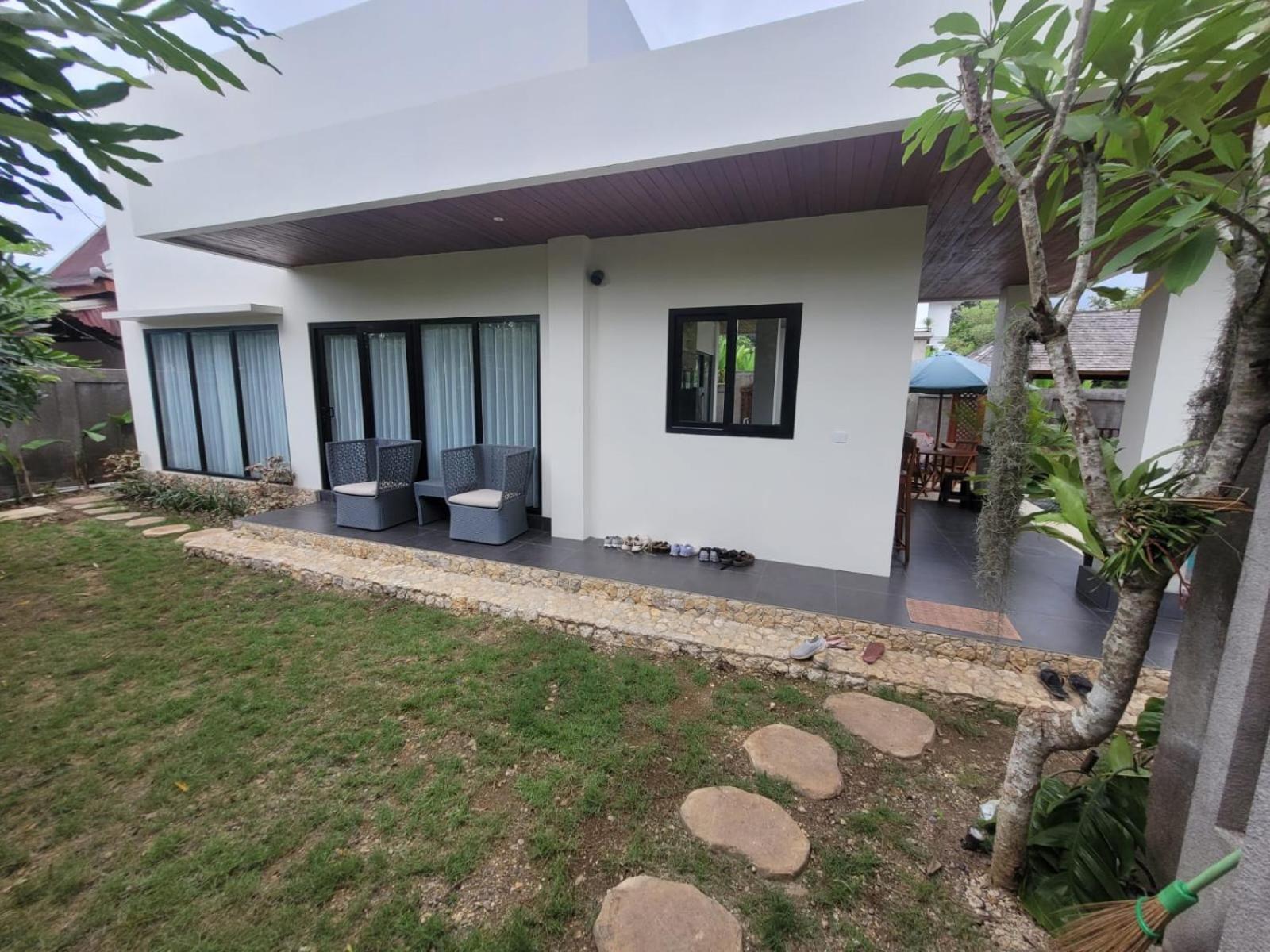 Villa Niang Ando Labuan Bajo Exterior photo