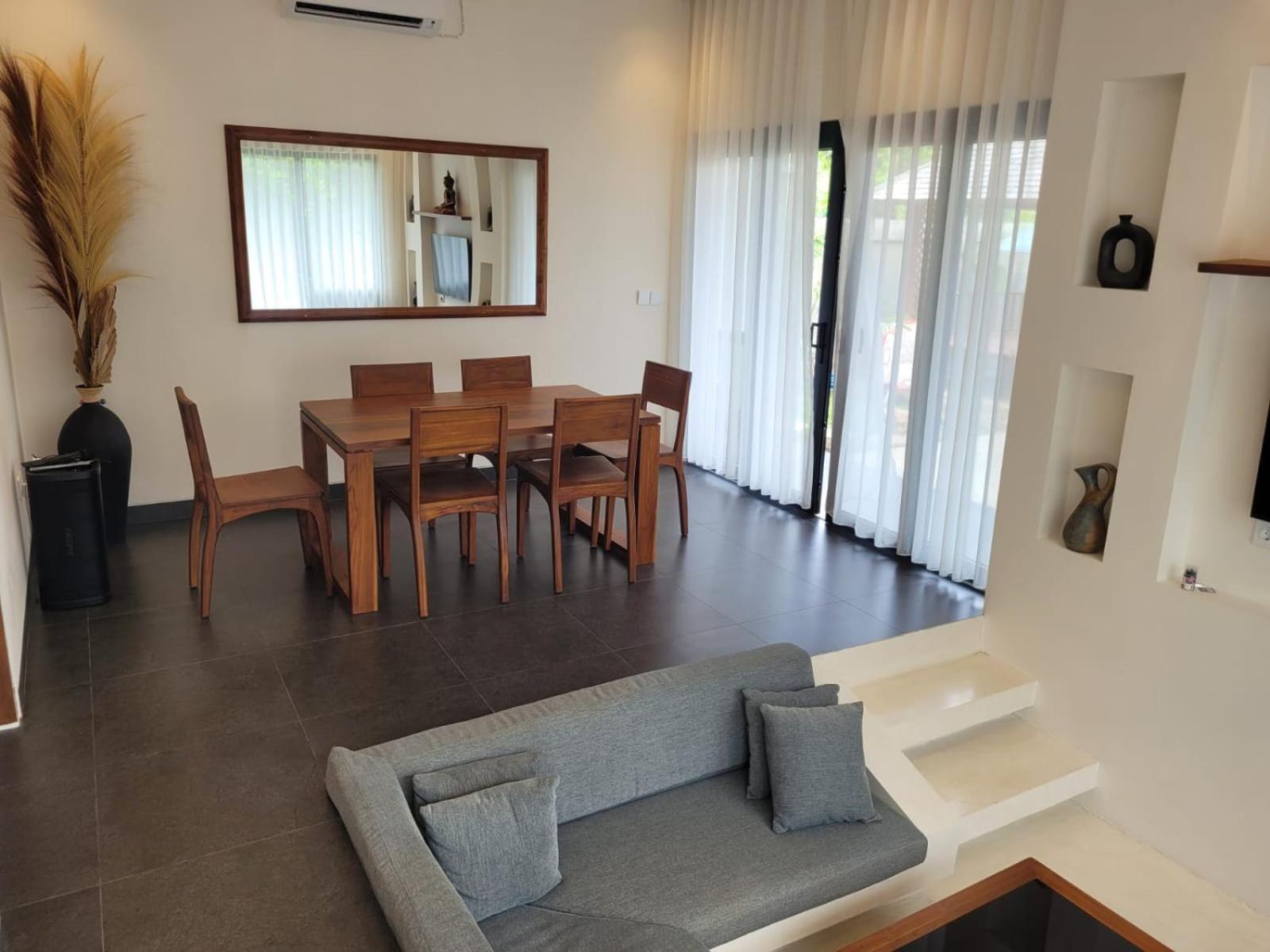 Villa Niang Ando Labuan Bajo Exterior photo
